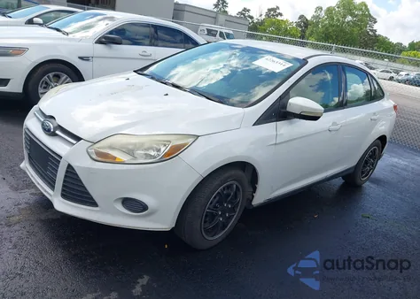 2013 Ford Focus Se z USA, uszkodzony, nr VIN 1FADP3F22DL216627